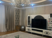 Satılır 3 otaqlı 160 m2 yeni tikili Tibb Universiteti