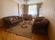 İcarəyə verilir 3 otaqlı 100 m2 yeni tikili 8 Noyabr m.