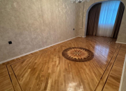Satılır 3 otaqlı 80 m2 köhnə tikili Xalqlar Dostluğu m.