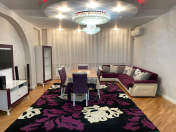 İcarəyə verilir 3 otaqlı 140 m2 yeni tikili Nizami m.