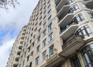 Satılır 4 otaqlı 140 m2 yeni tikili 28 May m.