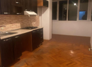 İcarəyə verilir 2 otaqlı 75 m2 köhnə tikili Həzi Aslanov