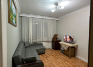 Satılır 3 otaqlı 90 m2 köhnə tikili Yasamal r.