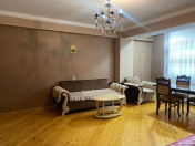 İcarəyə verilir 3 otaqlı 105 m2 yeni tikili Qara Qarayev m.