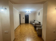 Satılır 3 otaqlı 61 m2 köhnə tikili İnşaatçılar m.