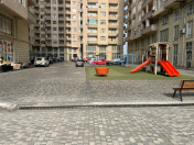 Satılır 6 otaqlı 270 m2 yeni tikili 8 Noyabr m.