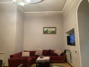 Satılır 4 otaqlı 120 m2 köhnə tikili Sahil m.