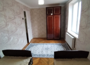 Satılır 3 otaqlı 54 m2 köhnə tikili Buzovna