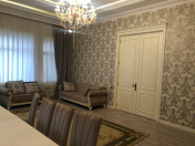 Satılır 4 otaqlı 240 m2 həyət evi Göygöl