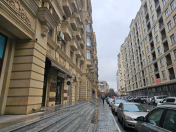 Satılır 1 otaqlı 100 m2 obyekt Montin