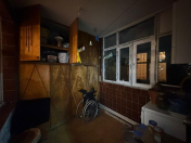 Satılır 4 otaqlı 87 m2 köhnə tikili İnşaatçılar m.