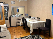 Satılır 2 otaqlı 55 m2 köhnə tikili Həzi Aslanov