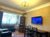 Satılır 4 otaqlı 110 m2 köhnə tikili Həzi Aslanov m.