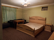 Satılır 1 otaqlı 40 m2 köhnə tikili Elmlər Akademiyası m.