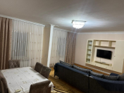 İcarəyə verilir 4 otaqlı 115 m2 köhnə tikili Xalqlar Dostluğu m.