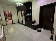 İcarəyə verilir 3 otaqlı 125 m2 yeni tikili 8 Noyabr m.