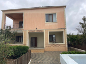 Satılır 4 otaqlı 220 m2 həyət evi Buzovna