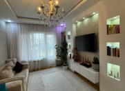 Satılır 4 otaqlı 105 m2 köhnə tikili Əhmədli m.