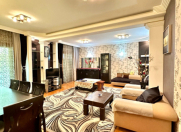 Satılır 4 otaqlı 125 m2 köhnə tikili Əhmədli m.