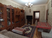 Satılır 3 otaqlı 70 m2 köhnə tikili Memar Əcəmi m.