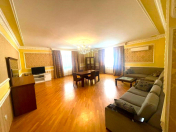 Satılır 3 otaqlı 160 m2 yeni tikili Şah İsmayıl Xətai m.