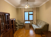 Satılır 2 otaqlı 95 m2 köhnə tikili Nəriman Nərimanov m.