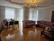 İcarəyə verilir 3 otaqlı 135 m2 yeni tikili Gənclik m.