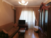 İcarəyə verilir 5 otaqlı 120 m2 köhnə tikili Xalqlar Dostluğu m.