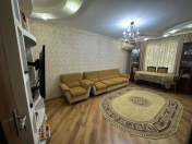 Satılır 4 otaqlı 85 m2 köhnə tikili Əhmədli m.