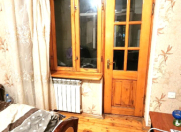 Satılır 3 otaqlı 110 m2 köhnə tikili 8 km