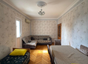 Satılır 2 otaqlı 60 m2 köhnə tikili Həzi Aslanov m.