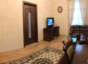 İcarəyə verilir 2 otaqlı 50 m2 köhnə tikili Nəsimi r.