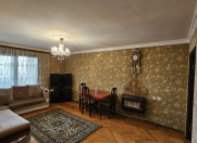 Satılır 3 otaqlı 85 m2 köhnə tikili Memar Əcəmi m.