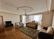 İcarəyə verilir 4 otaqlı 190 m2 yeni tikili Nizami m.