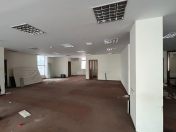 İcarəyə verilir 8 otaqlı 550 m2 ofis 8 Noyabr m.