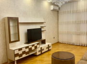 İcarəyə verilir 3 otaqlı 120 m2 yeni tikili 8 Noyabr m.