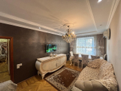 Satılır 3 otaqlı 90 m2 köhnə tikili Xətai r.