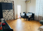 Satılır 3 otaqlı 140 m2 yeni tikili İnşaatçılar m.