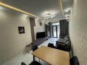 İcarəyə verilir 3 otaqlı 125 m2 yeni tikili Xətai r.