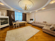 İcarəyə verilir 4 otaqlı 180 m2 yeni tikili Xalqlar Dostluğu m.