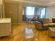 Satılır 4 otaqlı 185 m2 yeni tikili 7 mkr