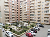 Satılır 5 otaqlı 320 m2 yeni tikili Elmlər Akademiyası m.