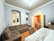 Satılır 3 otaqlı 70 m2 köhnə tikili 28 May m.