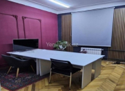 İcarəyə verilir 6 otaqlı 140 m2 ofis Nizami m.