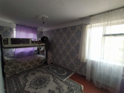 Satılır 2 otaqlı 55 m2 köhnə tikili Xalqlar Dostluğu m.