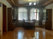 Satılır 6 otaqlı 200 m2 villa Gədəbəy