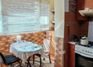 Satılır 2 otaqlı 65 m2 köhnə tikili Zərifə Əliyeva adına park