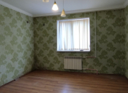 Satılır 4 otaqlı 105 m2 köhnə tikili Xətai r.