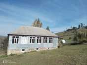 Satılır 4 otaqlı 104 m2 həyət evi Gədəbəy