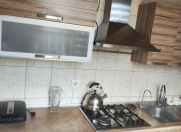 İcarəyə verilir 3 otaqlı 88 m2 köhnə tikili Şah İsmayıl Xətai m.